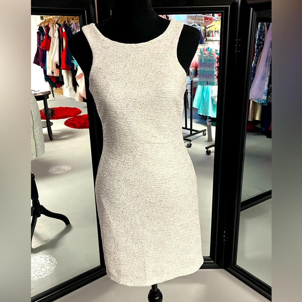 Short dress